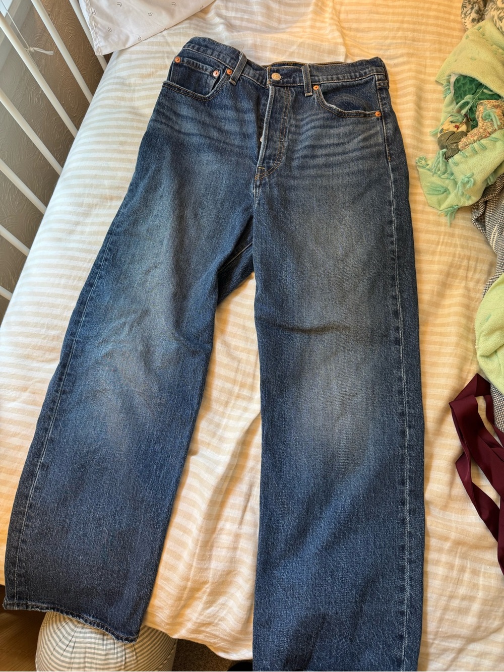 Levi’s ribcage straight ankle Jean, 29